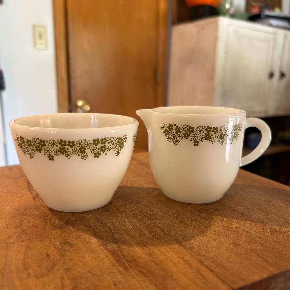 Pyrex White and Green Crazy Daisy/Spring Blossom Cream and Sugar Set